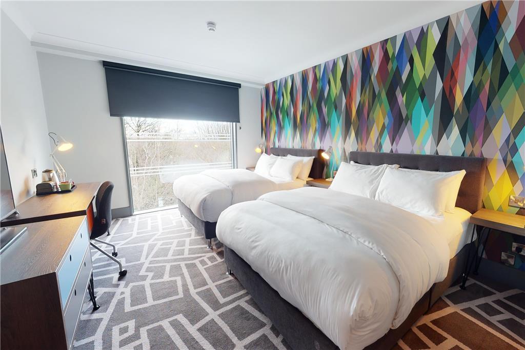 Village Hotel Bracknell Room photo